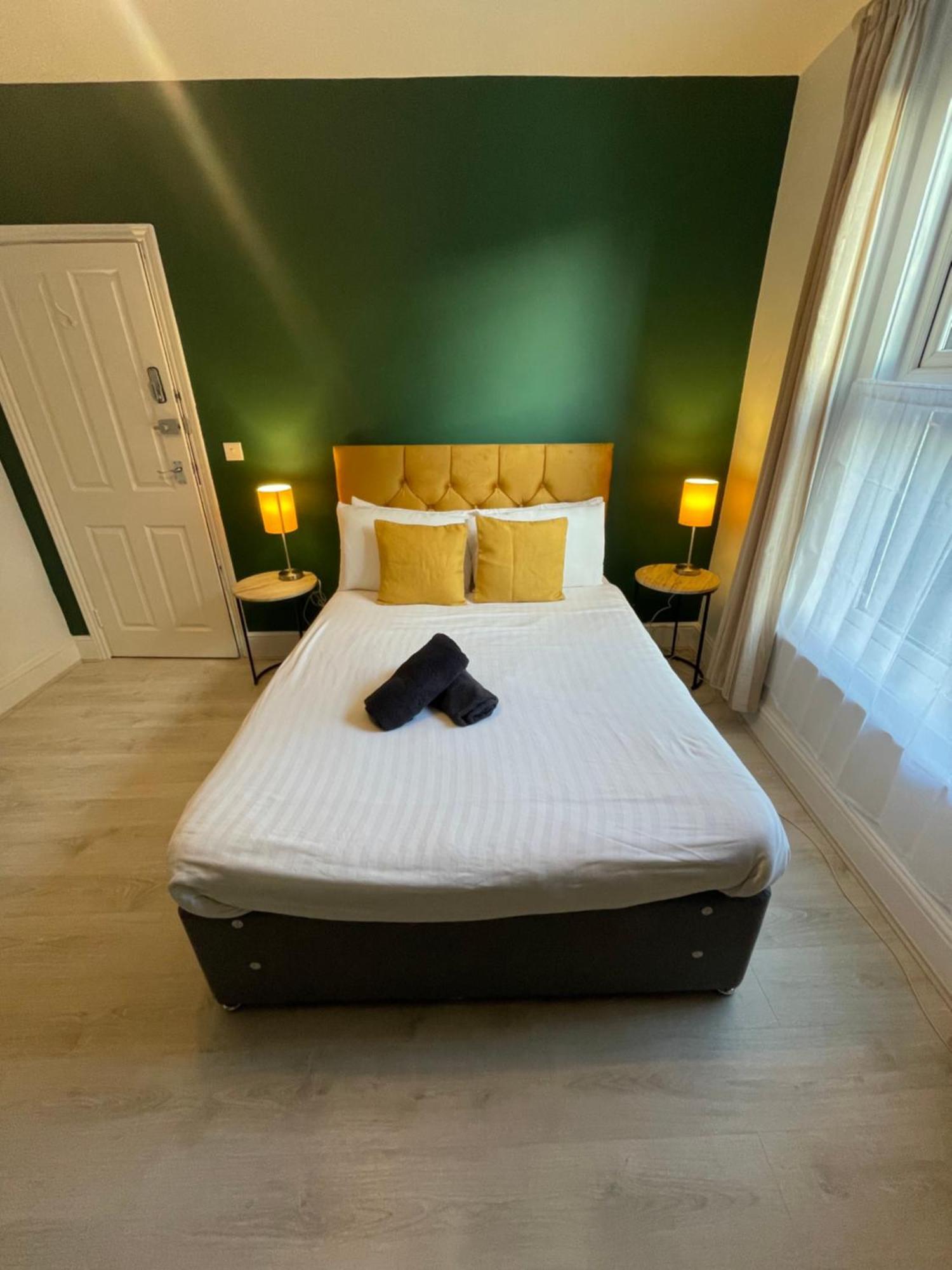 Rooms In City Centre House With Kitchen, Lounge, Garden อิปสวิช ภายนอก รูปภาพ