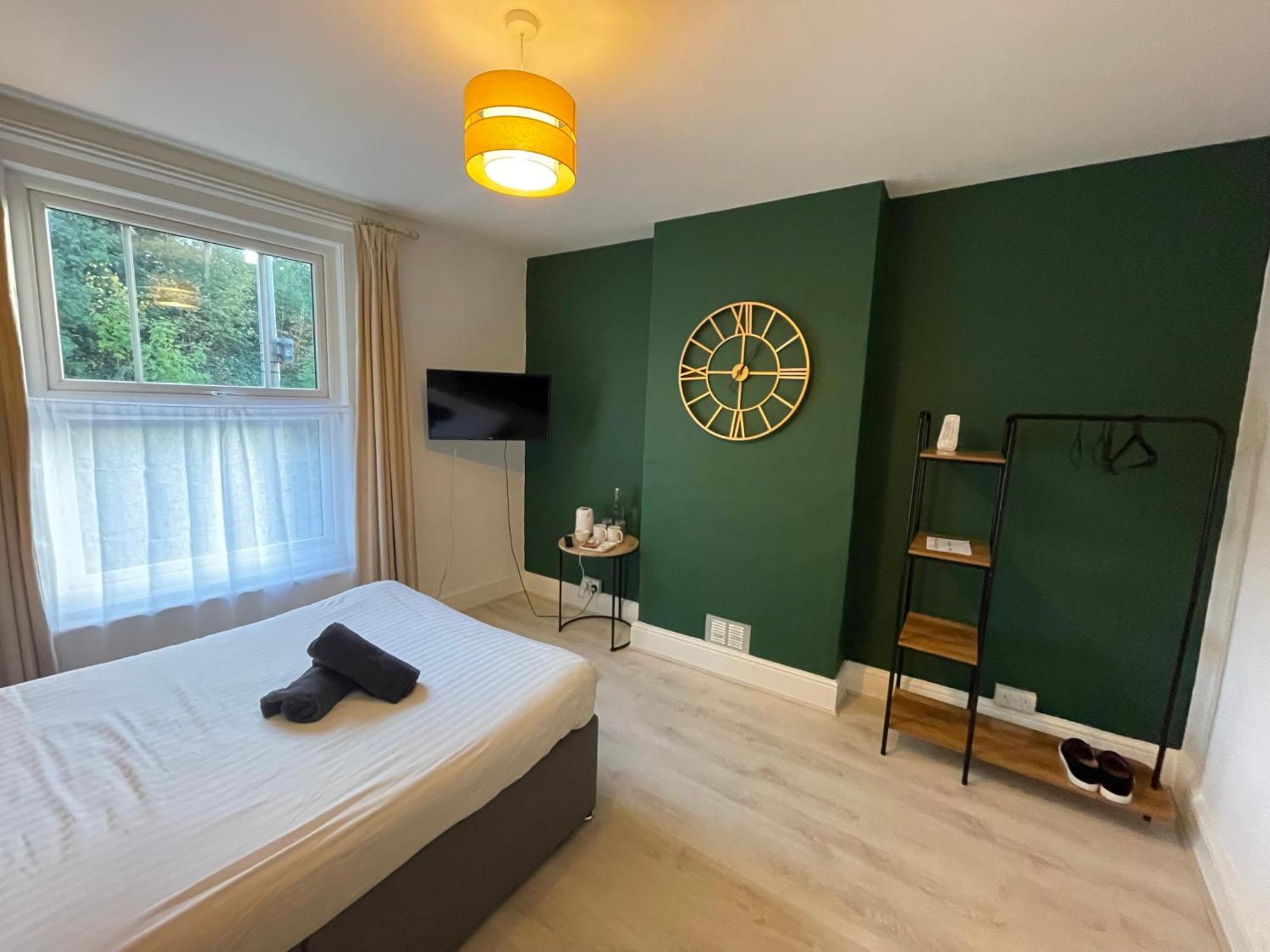 Rooms In City Centre House With Kitchen, Lounge, Garden อิปสวิช ภายนอก รูปภาพ